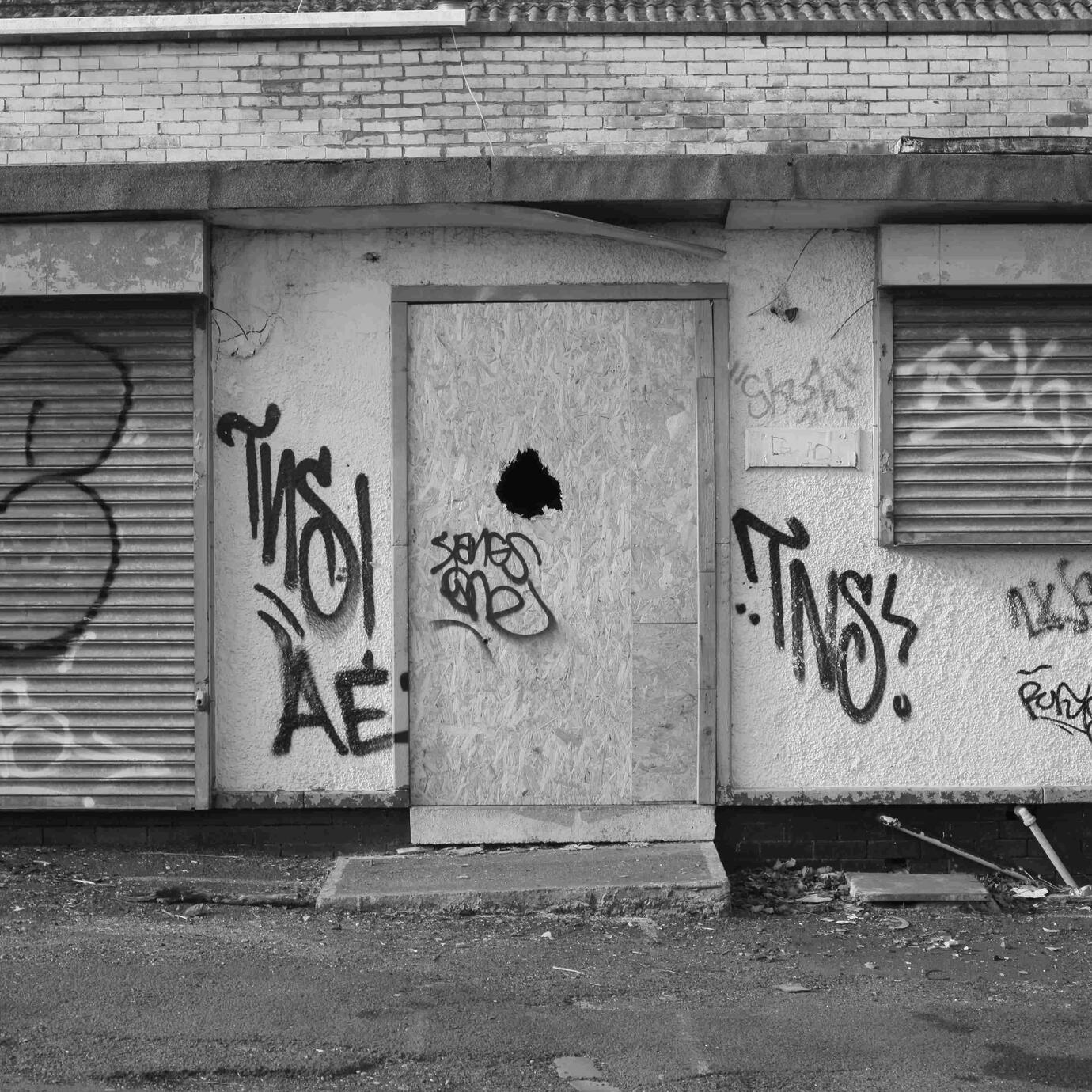 Shop - ISO 100 f5.6 1/50